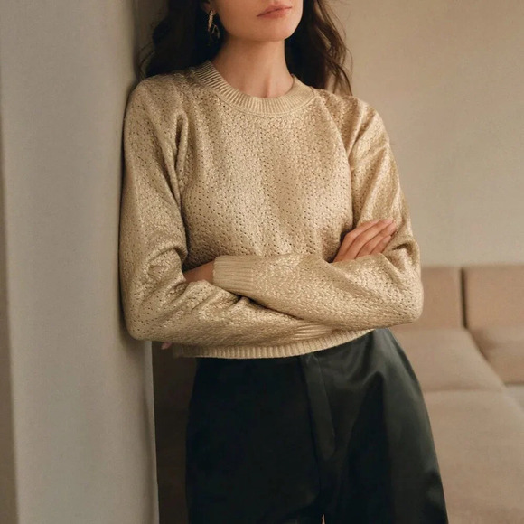 Gold Casual Women's Spray Coated Crew Neck Long Sleeve Minimalist Sweater - Picture 4 of 9